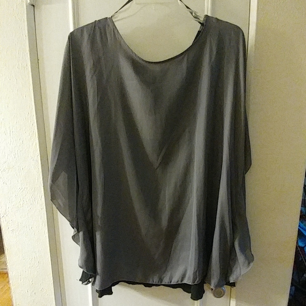 Cold shoulder blouse NWT
